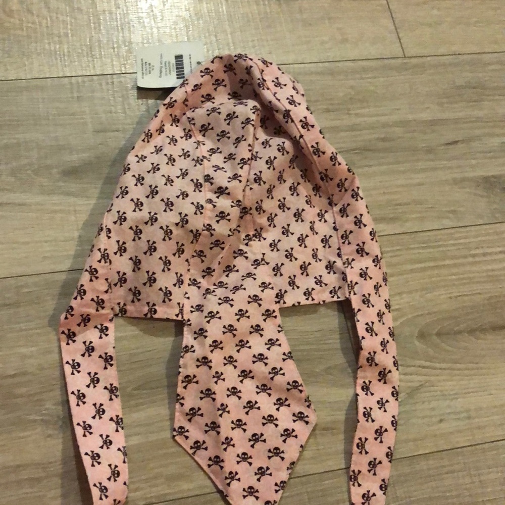 Brand new Dew rag still with tags in great condition.